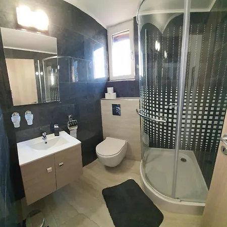 Sipos Vendeg Es Apartmanhaz 게스트하우스 *