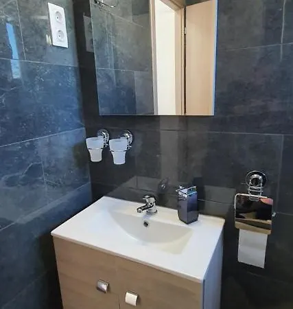 Sipos Vendeg Es Apartmanhaz 게스트하우스 *