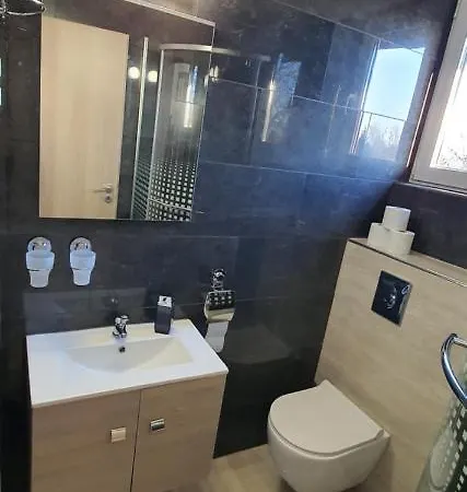 Sipos Vendeg Es Apartmanhaz 게스트하우스