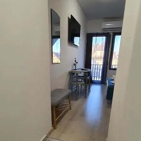 Sipos Vendeg Es Apartmanhaz Balatongyörök