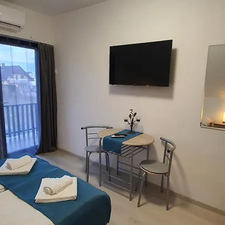 Sipos Vendeg Es Apartmanhaz * Balatongyörök
