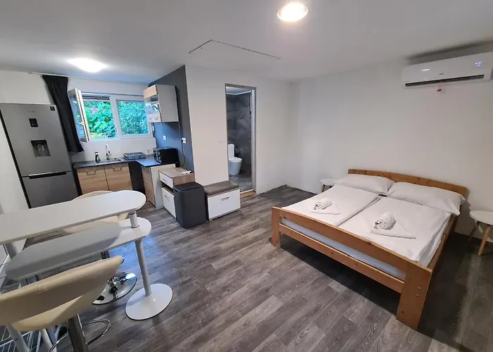 Sipos Vendeg Es Apartmanhaz Guest house *